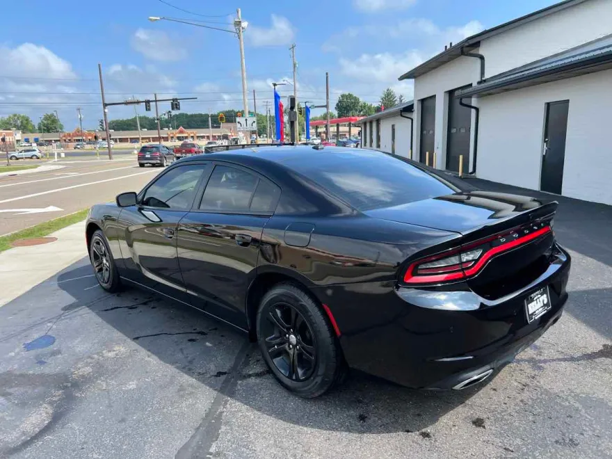 2022 Dodge Charger SXT photo 1