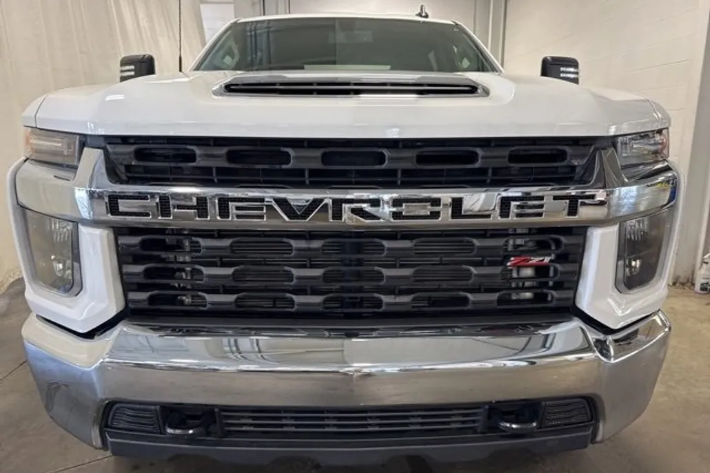 2023 Chevrolet Silverado 2500HD LT photo 1