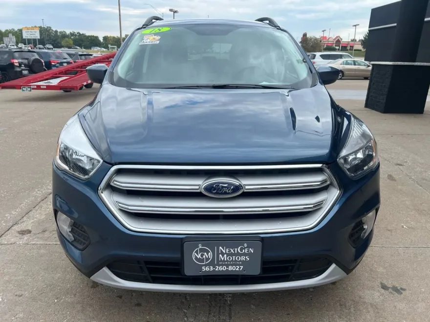 2018 Ford Escape SE Sport photo 1