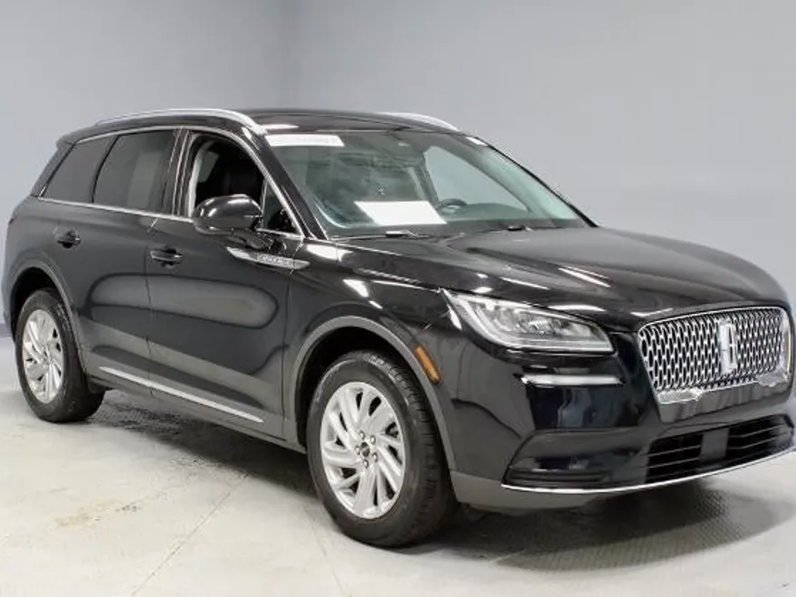2022 Lincoln Corsair Standard photo 1