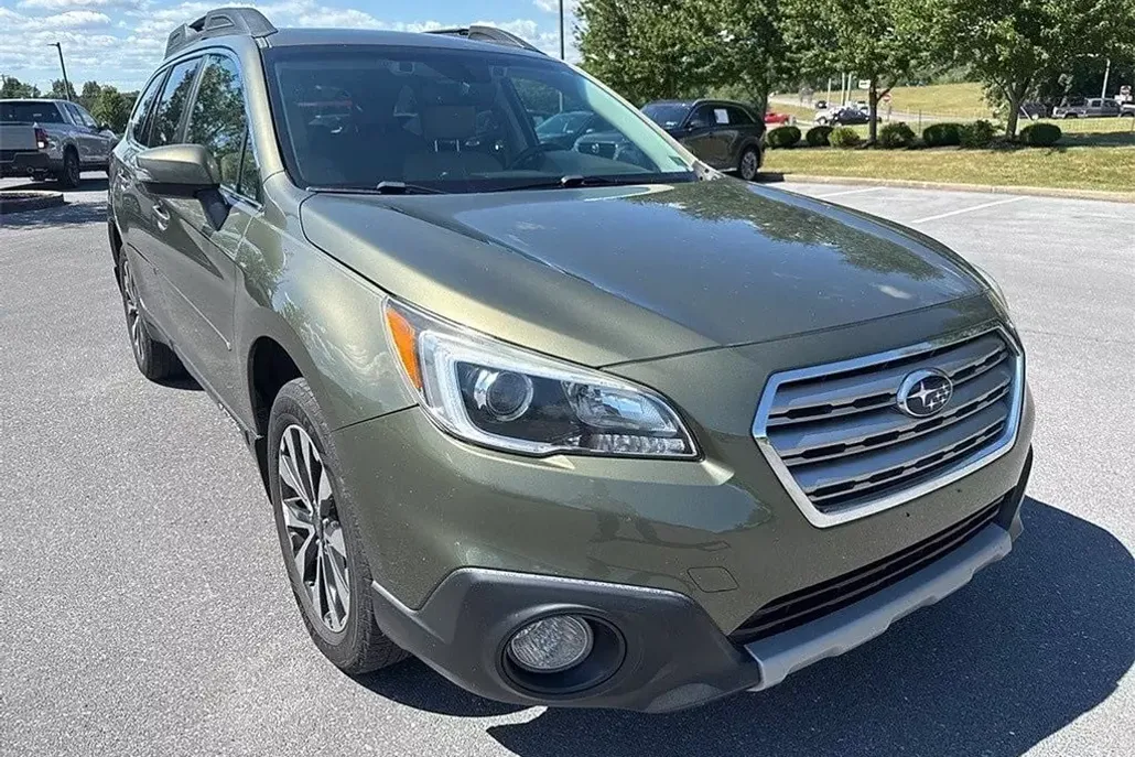 2017 Subaru Outback 2.5i Limited photo 1