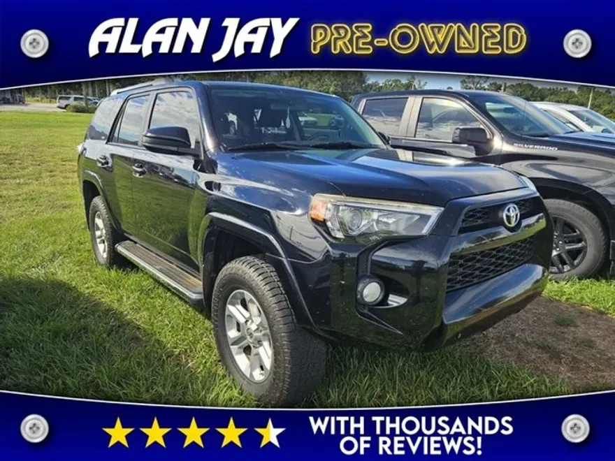 2018 Toyota 4Runner SR5 photo 1