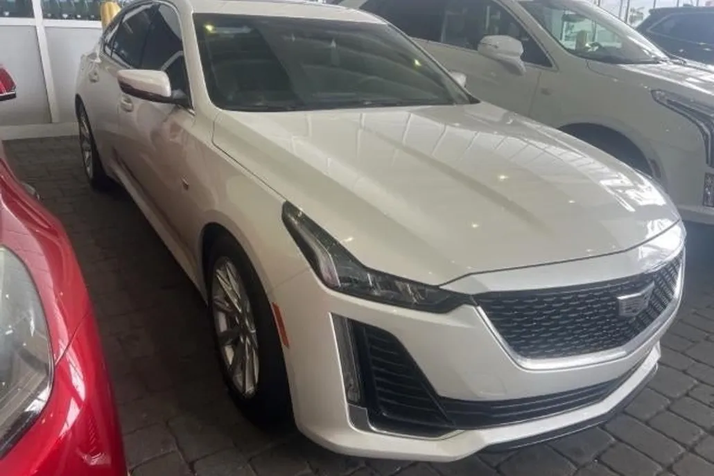 2024 Cadillac CT5 Luxury photo 1