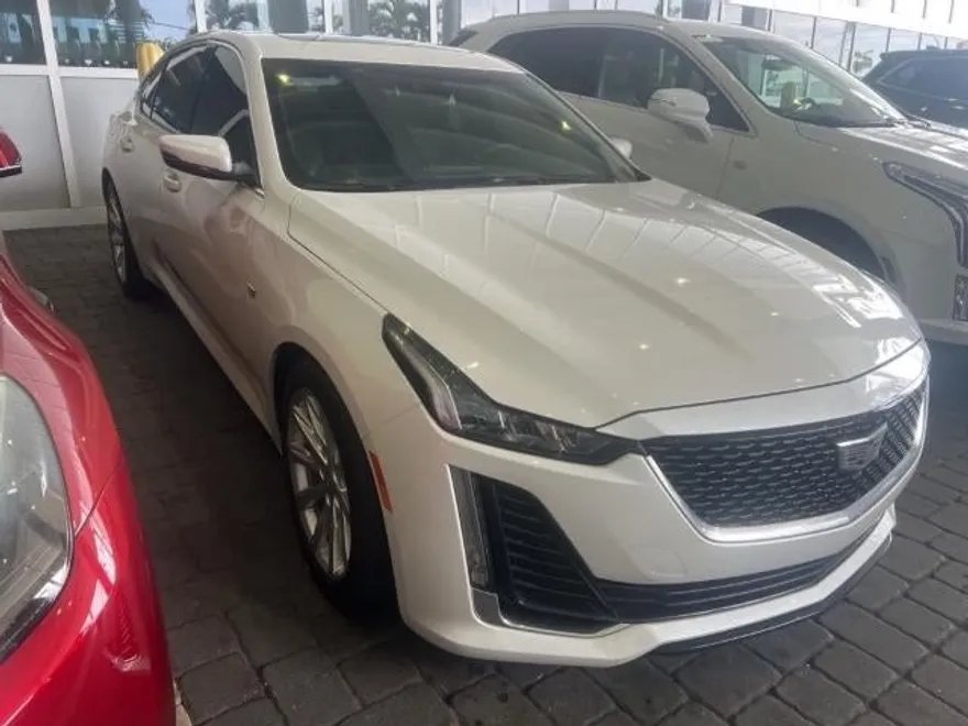 2024 Cadillac CT5 Luxury photo 1