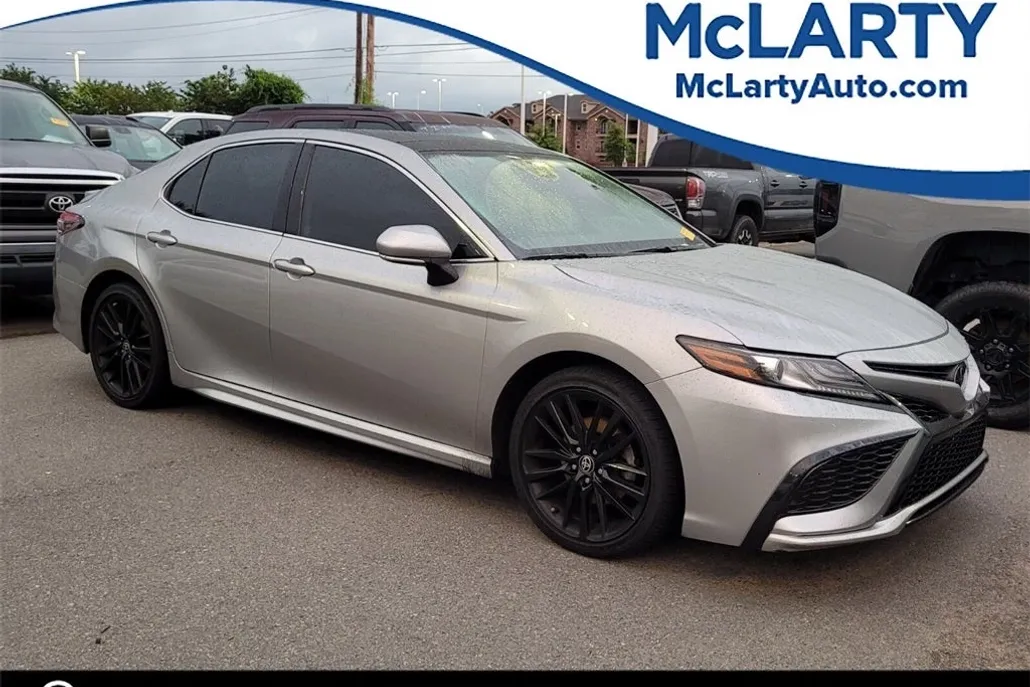 2023 Toyota Camry XSE photo 1