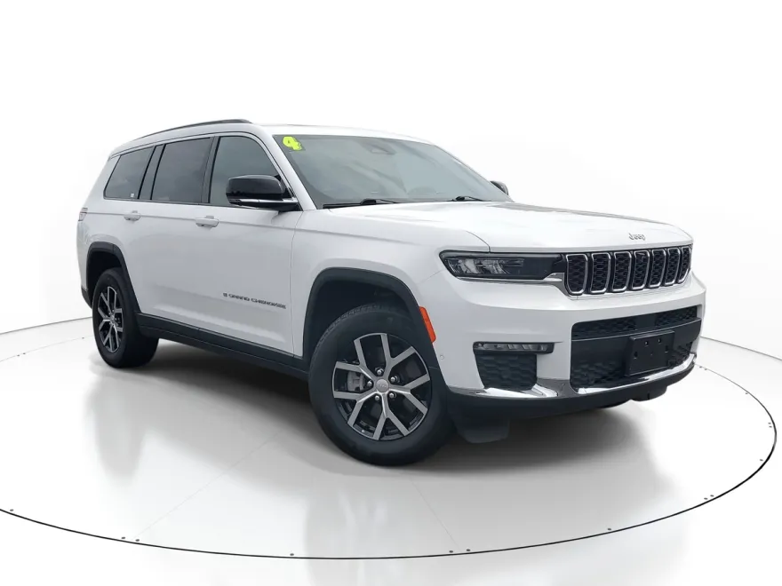 2024 Jeep Grand Cherokee Limited photo 1