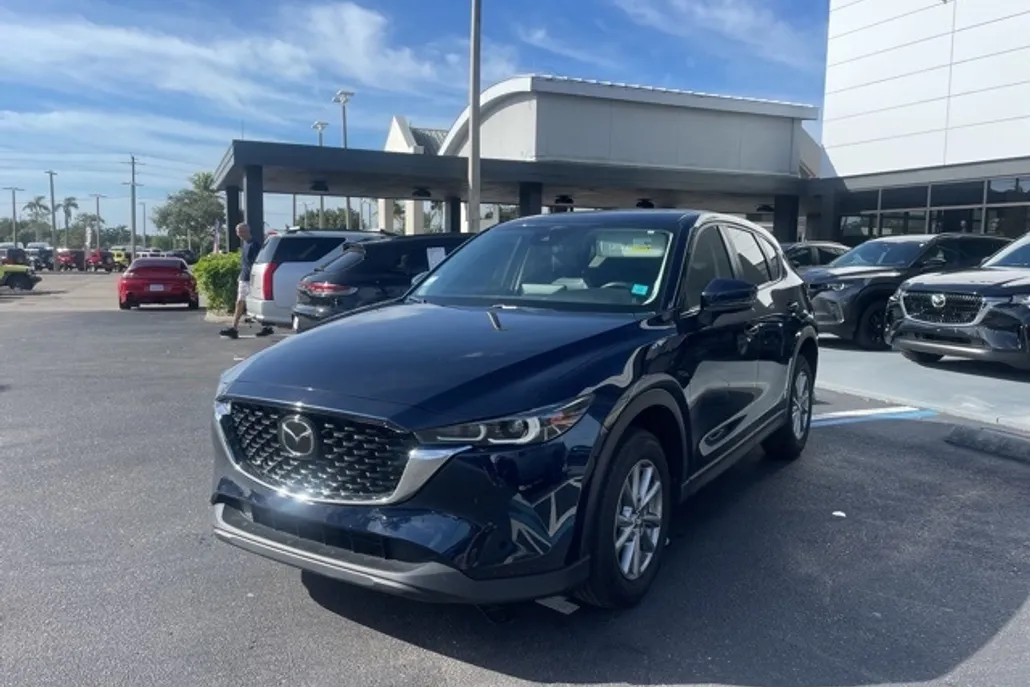 2023 Mazda CX-5 2.5 S Preferred photo 1