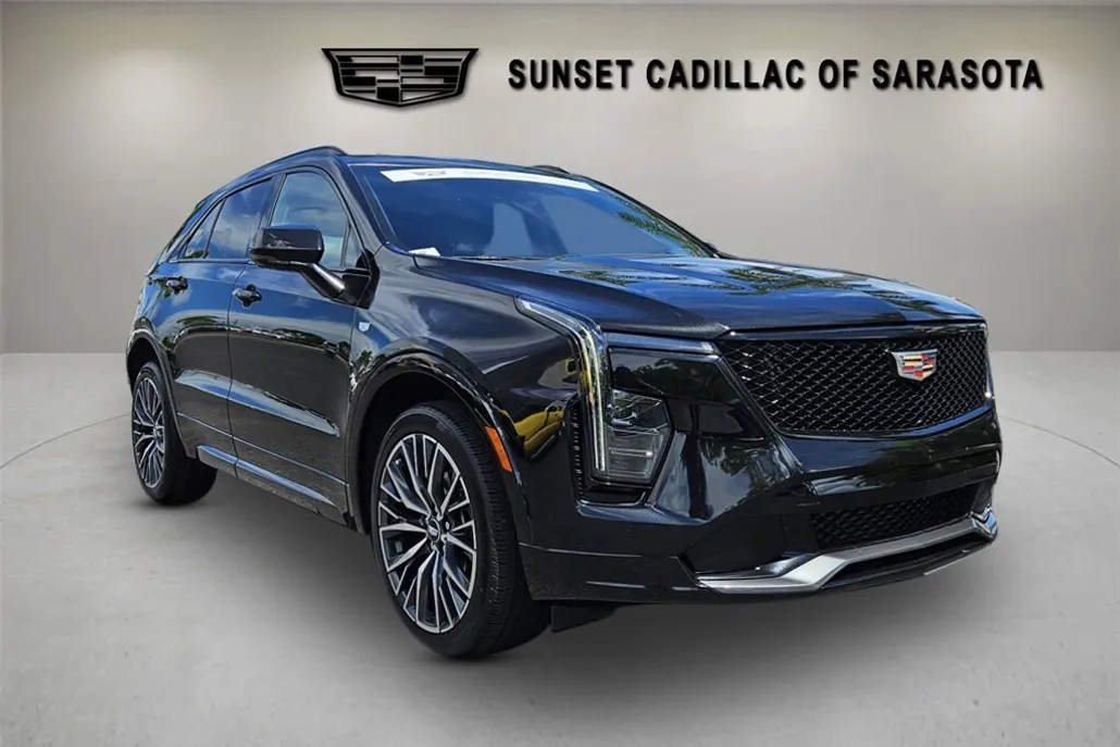 2024 Cadillac XT4 Sport photo 1