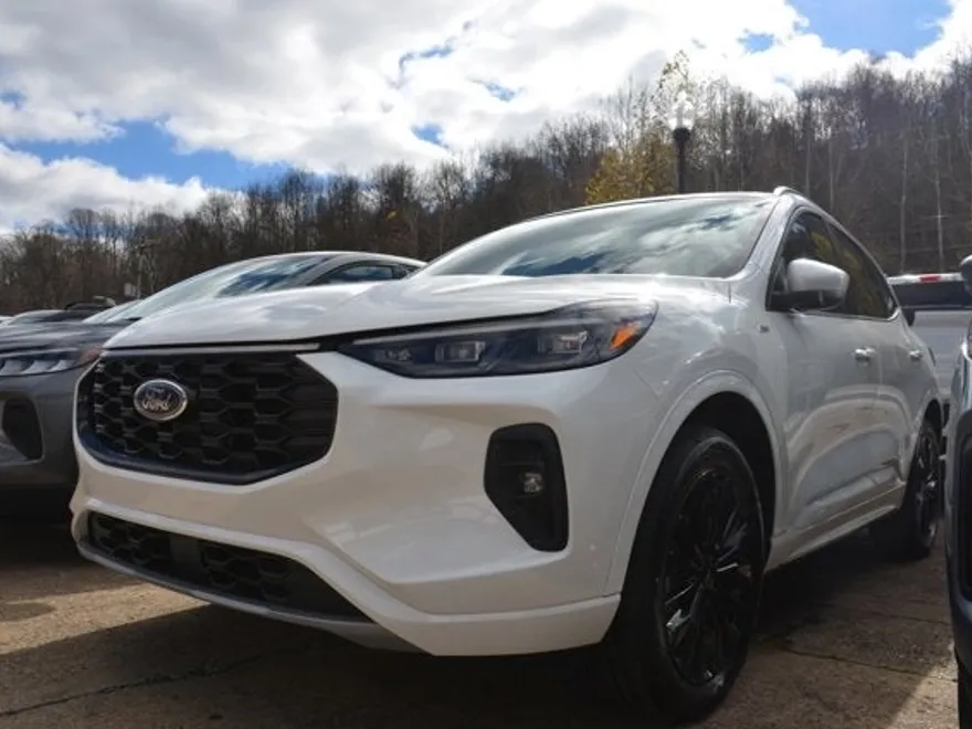 2025 Ford Escape ST-Line Elite photo 1