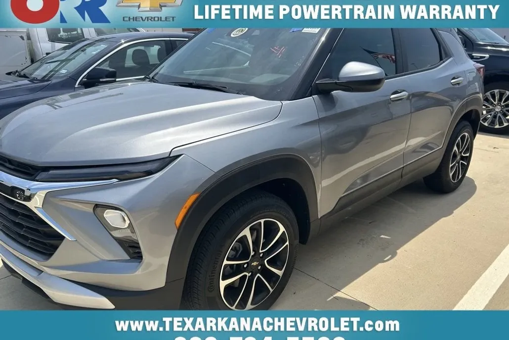 2025 Chevrolet Trailblazer LT photo 1