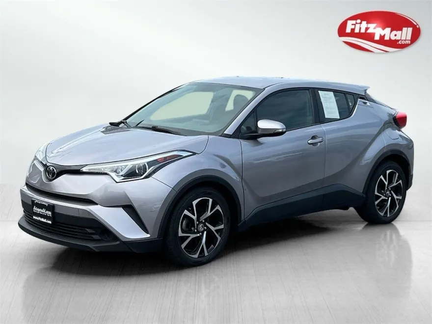 2018 Toyota C-HR XLE photo 1