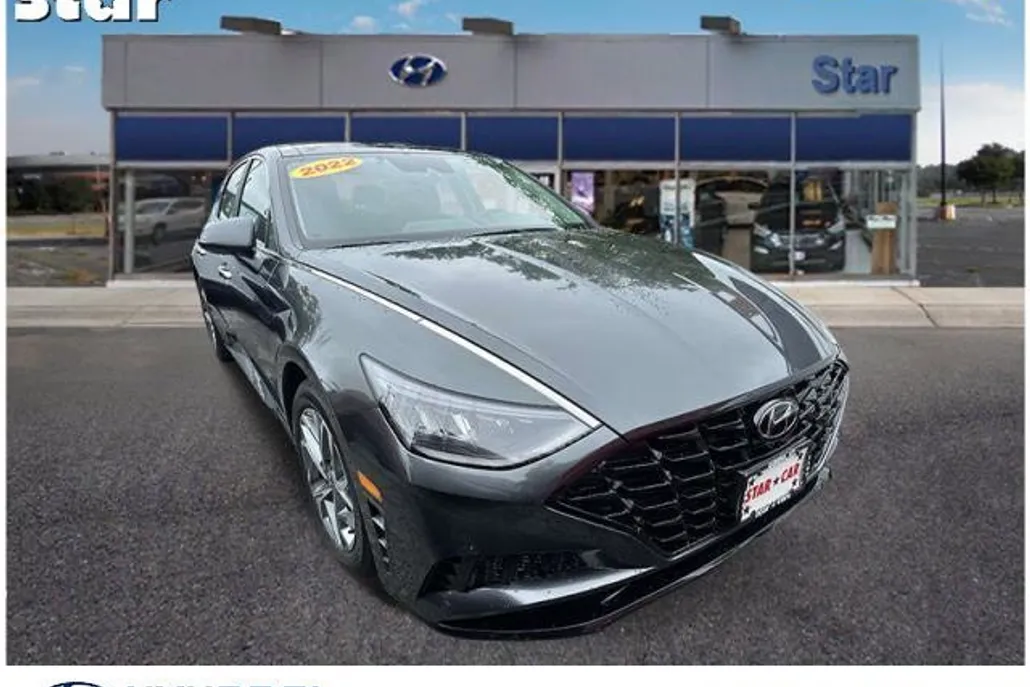 2022 Hyundai Sonata SEL photo 1