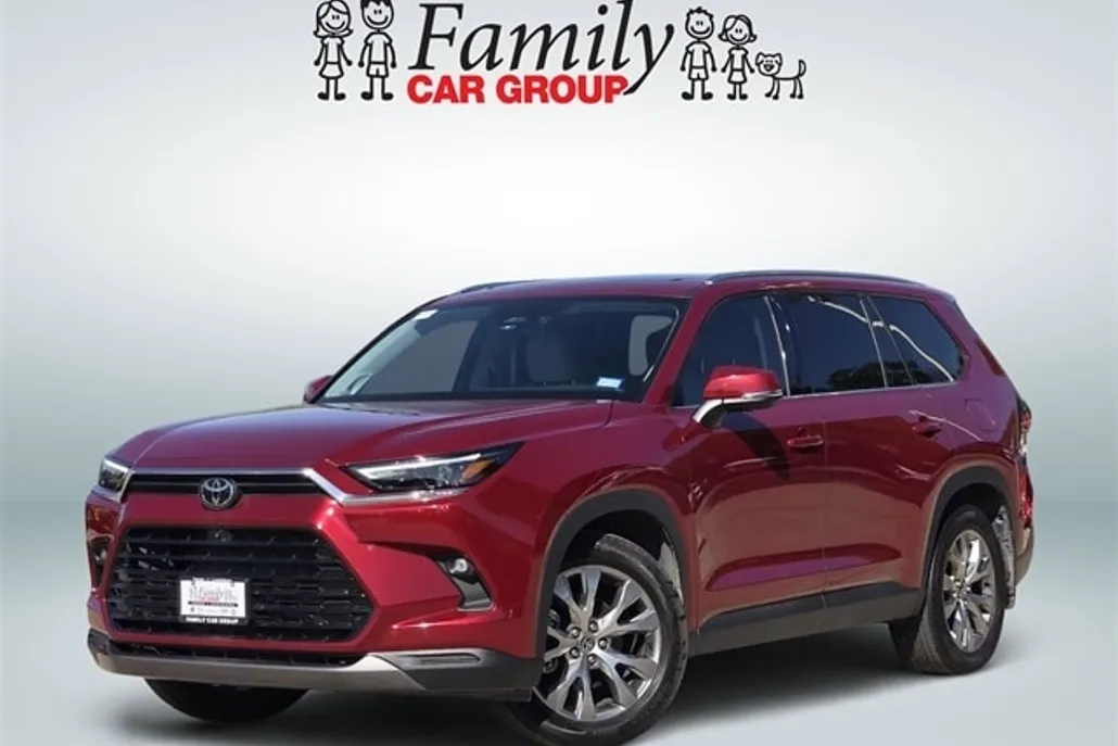 2024 Toyota Grand Highlander Limited photo 1
