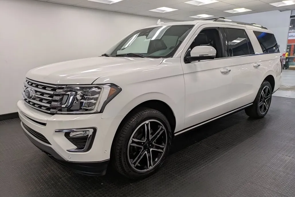 2021 Ford Expedition MAX Limited photo 1