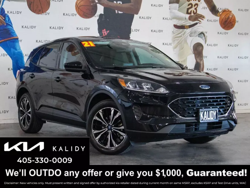 2021 Ford Escape SE photo 1
