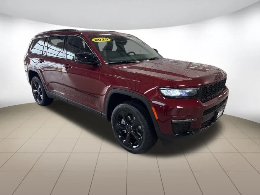 2025 Jeep Grand Cherokee Limited photo 1