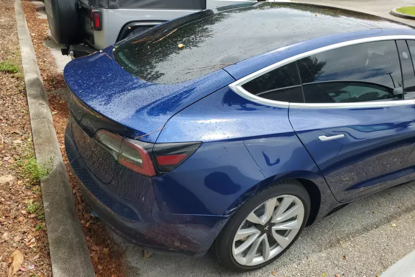 2018 Tesla Model 3 Mid Range photo 1