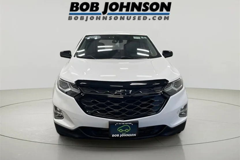 2019 Chevrolet Equinox LT photo 1