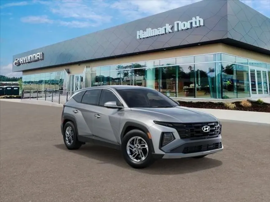2025 Hyundai Tucson SE photo 1