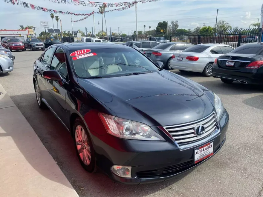 2011 Lexus ES 350 photo 1