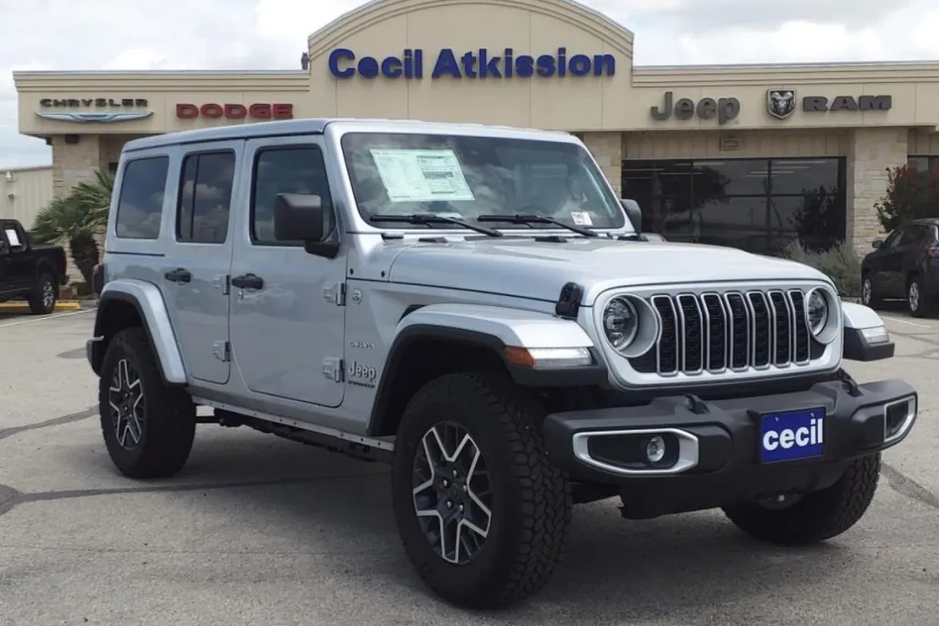 2024 Jeep Wrangler Unlimited Sahara photo 1