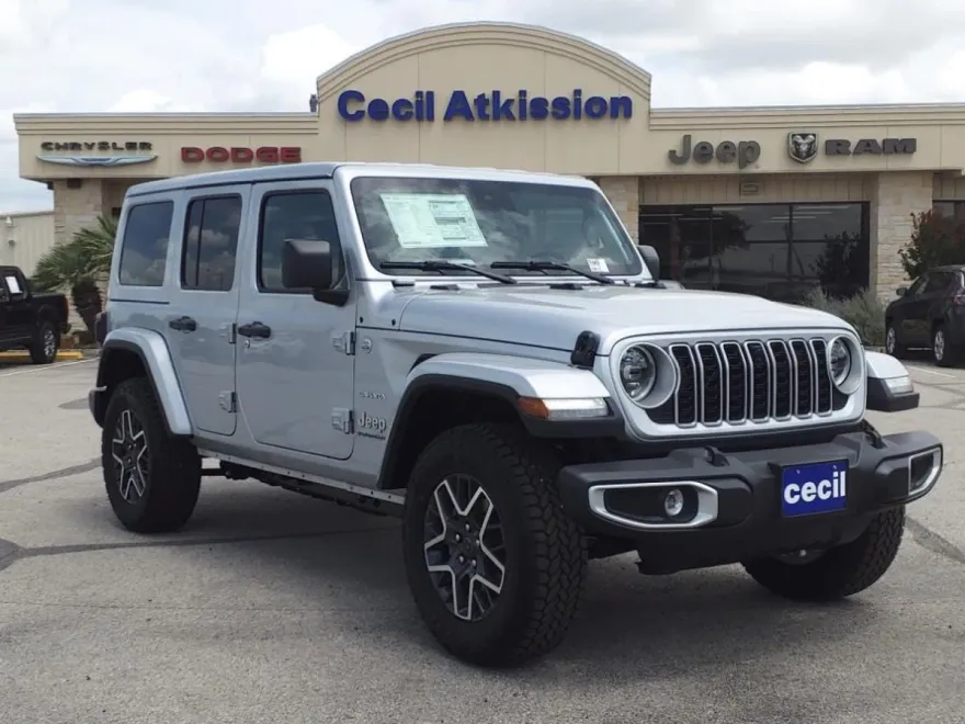 2024 Jeep Wrangler Unlimited Sahara photo 1