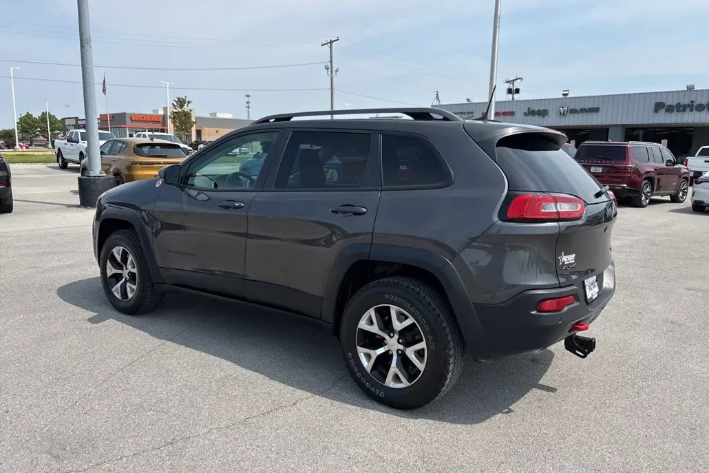 2018 Jeep Cherokee Trailhawk photo 1