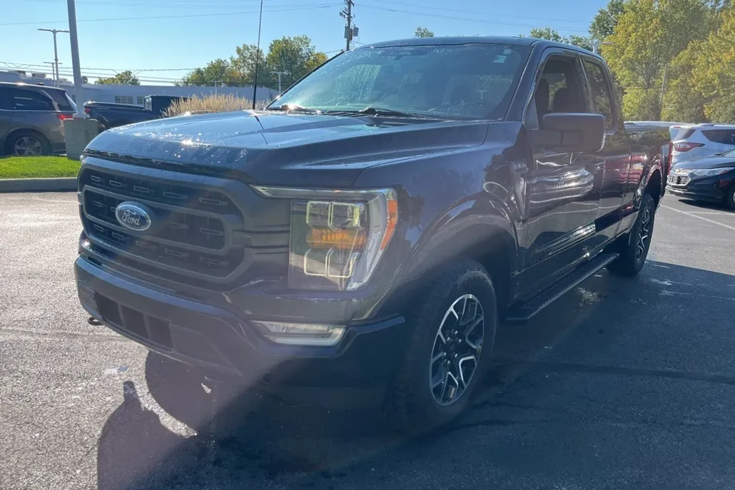 2022 Ford F-150 XLT photo 1