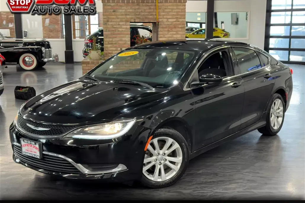 2015 Chrysler 200 Limited photo 1