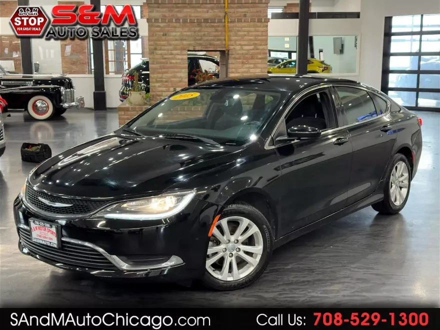 2015 Chrysler 200 Limited photo 1