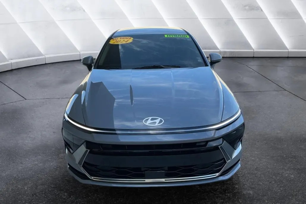 2024 Hyundai Sonata Hybrid SEL photo 1