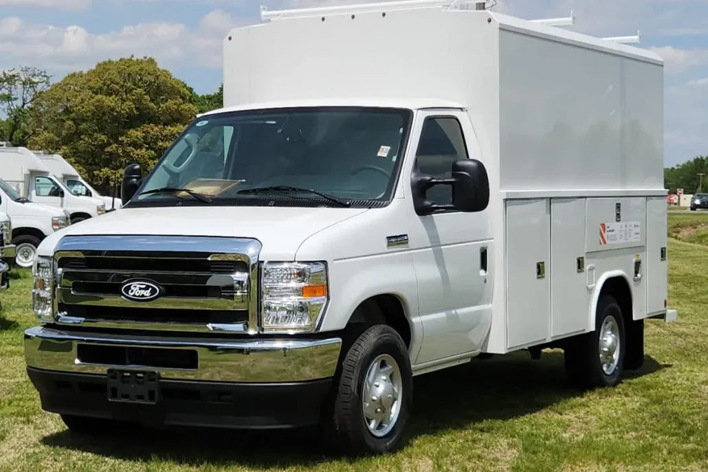 2026 Ford E-350 Base photo 1
