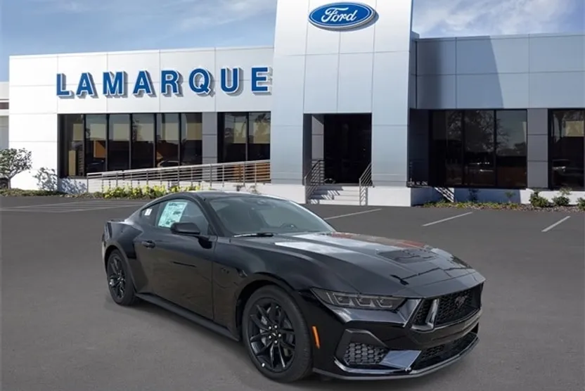 2025 Ford Mustang GT photo 1