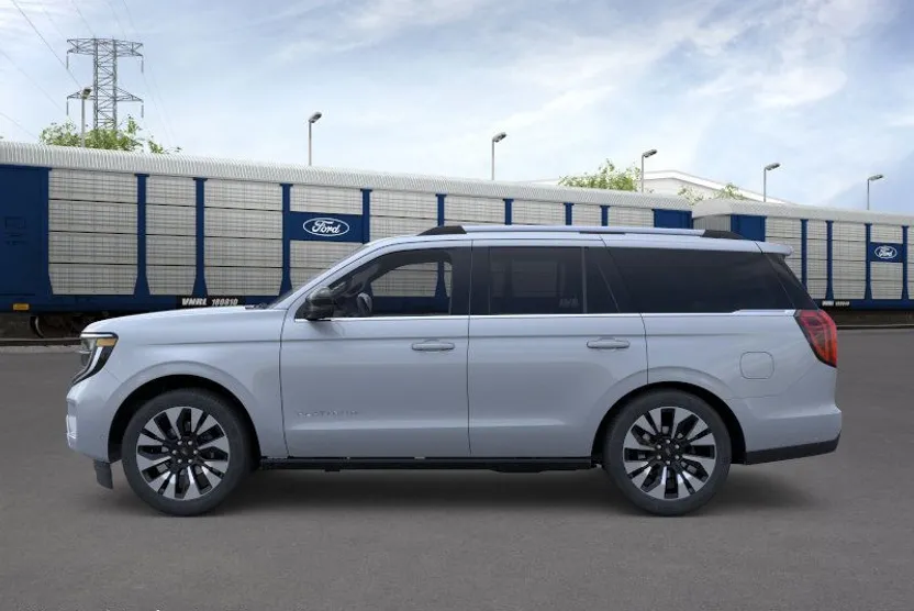 2025 Ford Expedition Platinum photo 1