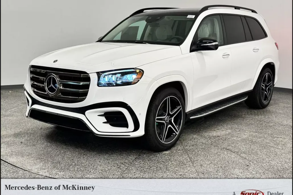 2026 Mercedes Benz GLS 450 4MATIC photo 1