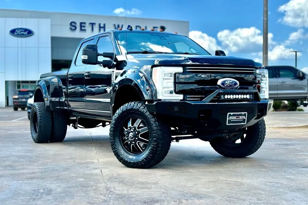 2019 Ford F-350 photo 1