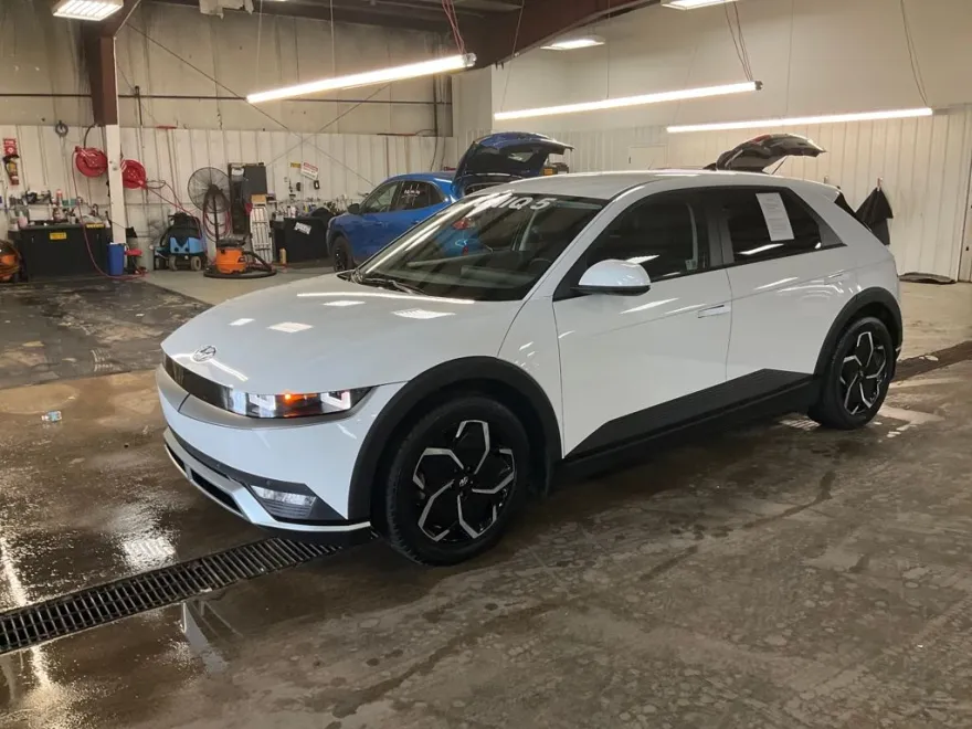 2024 Hyundai Ioniq 5 SEL photo 1