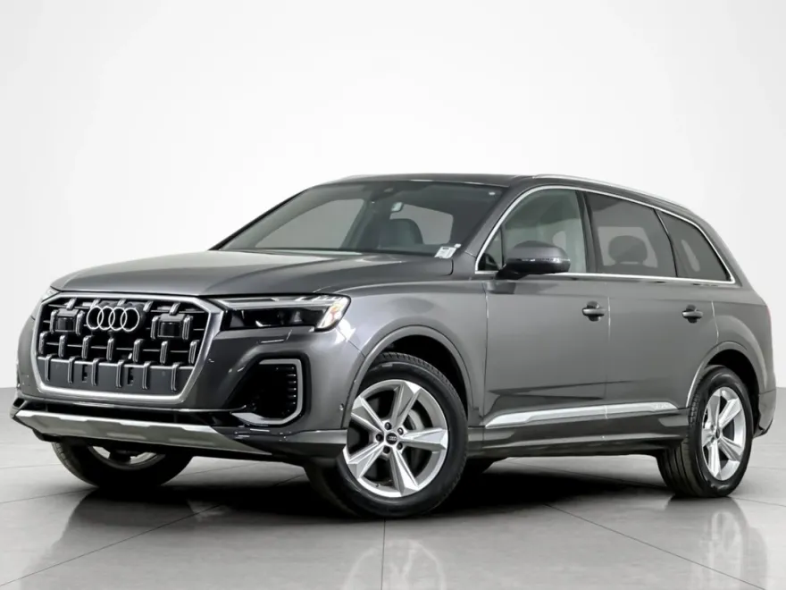 2025 Audi Q7 Premium 55 photo 1