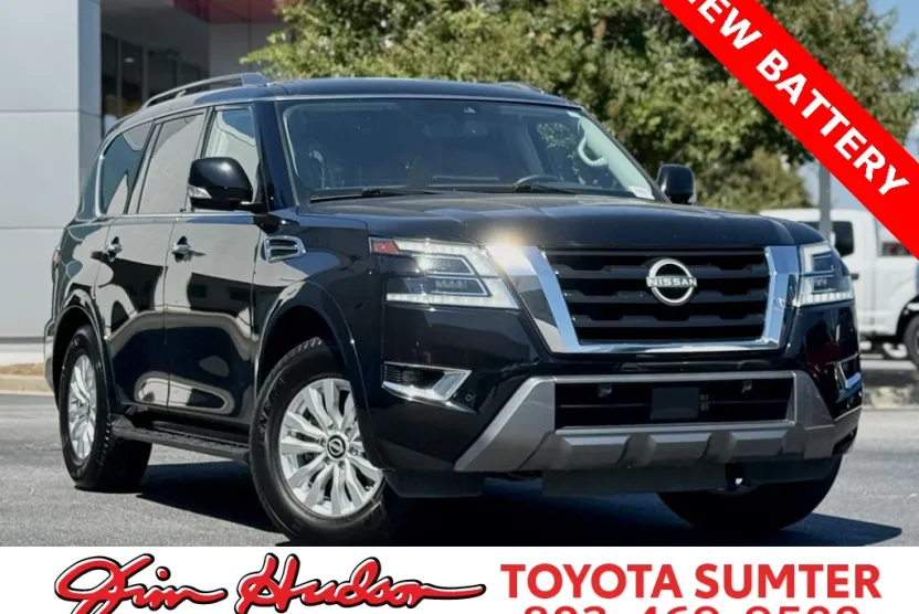 2023 Nissan Armada SV photo 1