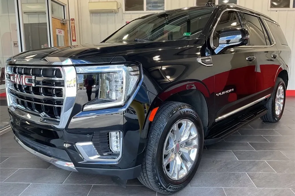 2022 Gmc Yukon SLT photo 1