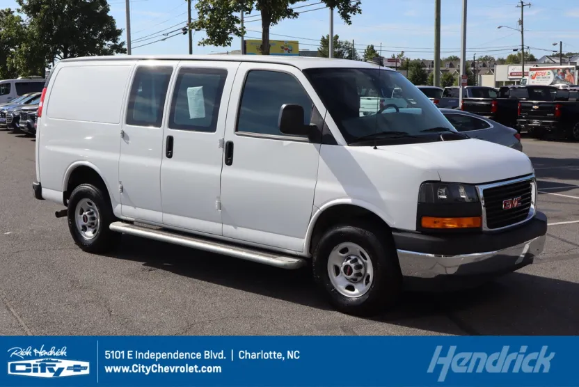 2024 Gmc Savana Cargo 2500 photo 1