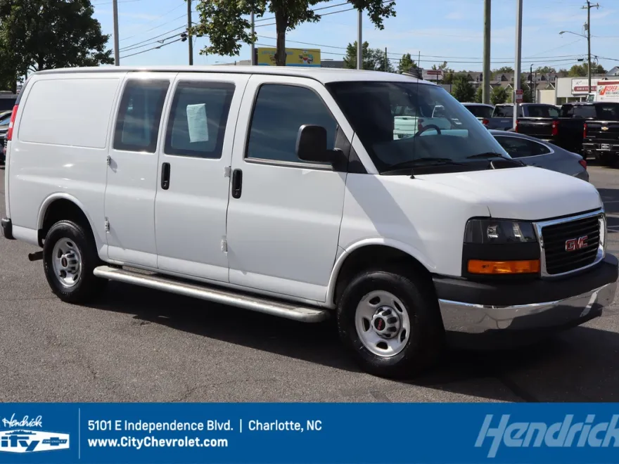 2024 Gmc Savana Cargo 2500 photo 1