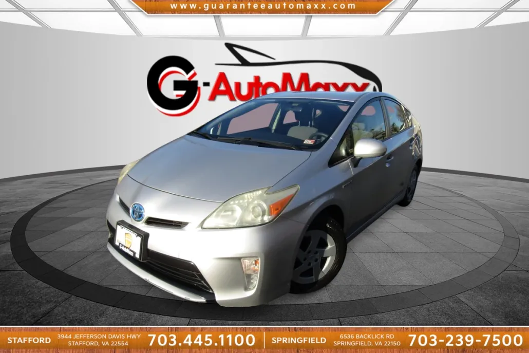 2012 Toyota Prius Two photo 1