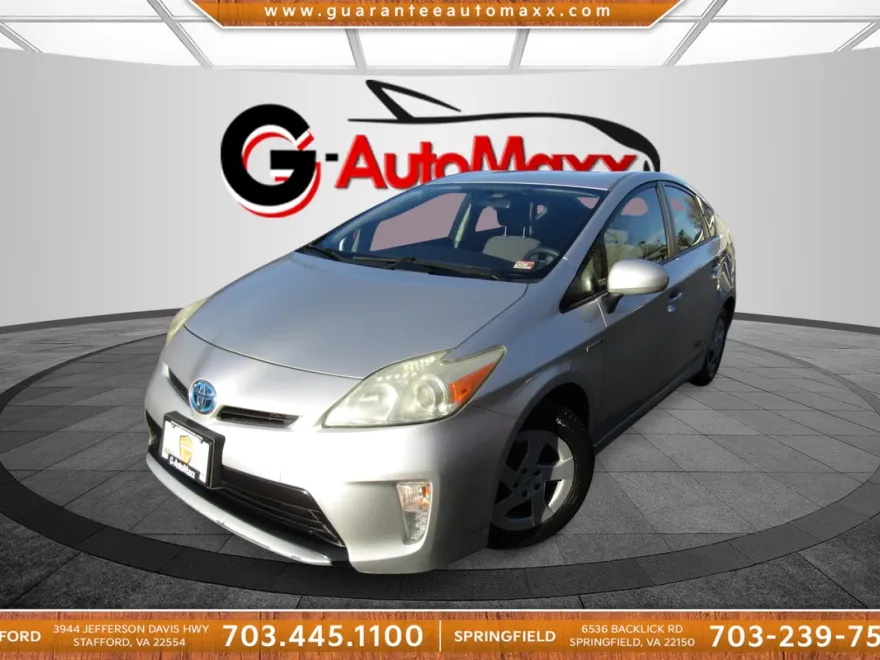 2012 Toyota Prius Two photo 1
