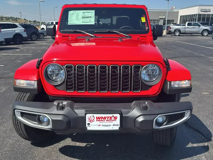 2025 Jeep Gladiator Sport S photo 1