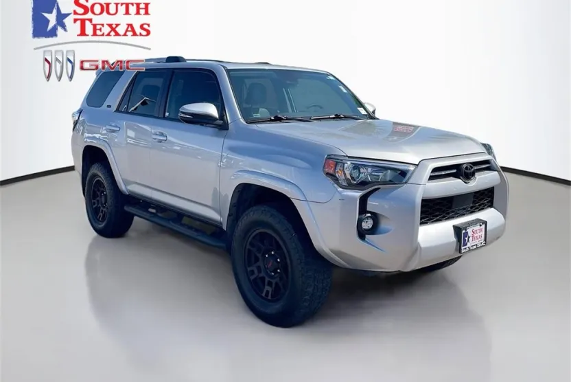 2023 Toyota 4Runner SR5 Premium photo 1