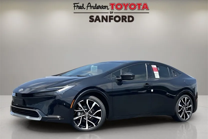 2025 Toyota Prius Plug-in Hybrid XSE photo 1