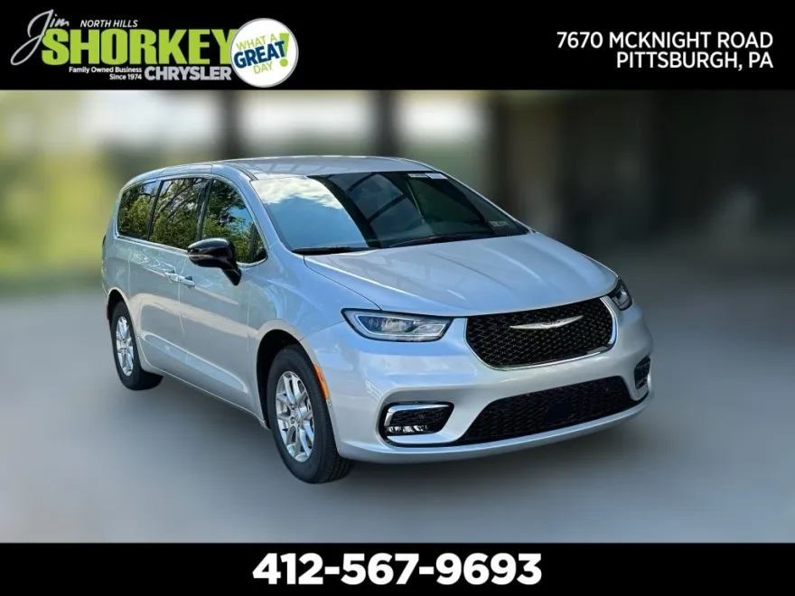 2026 Chrysler Pacifica photo 1