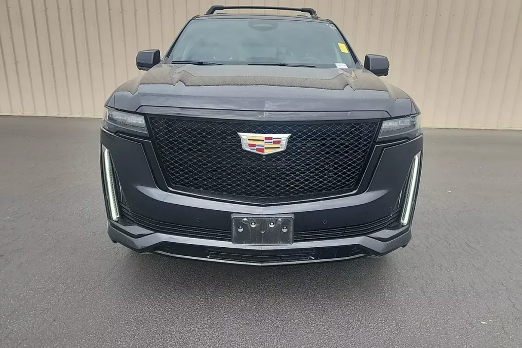 2023 Cadillac Escalade Sport photo 1