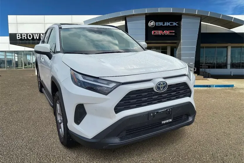 2022 Toyota RAV4 Hybrid XLE photo 1